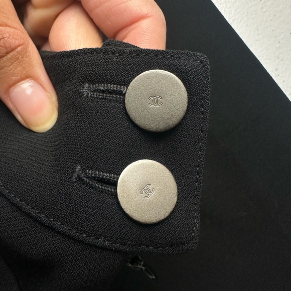 Chanel Wide Leg Dress Pants Women’s EU 40 US 28 Black 100% Wool Logo Buttons - Picture 4 of 9